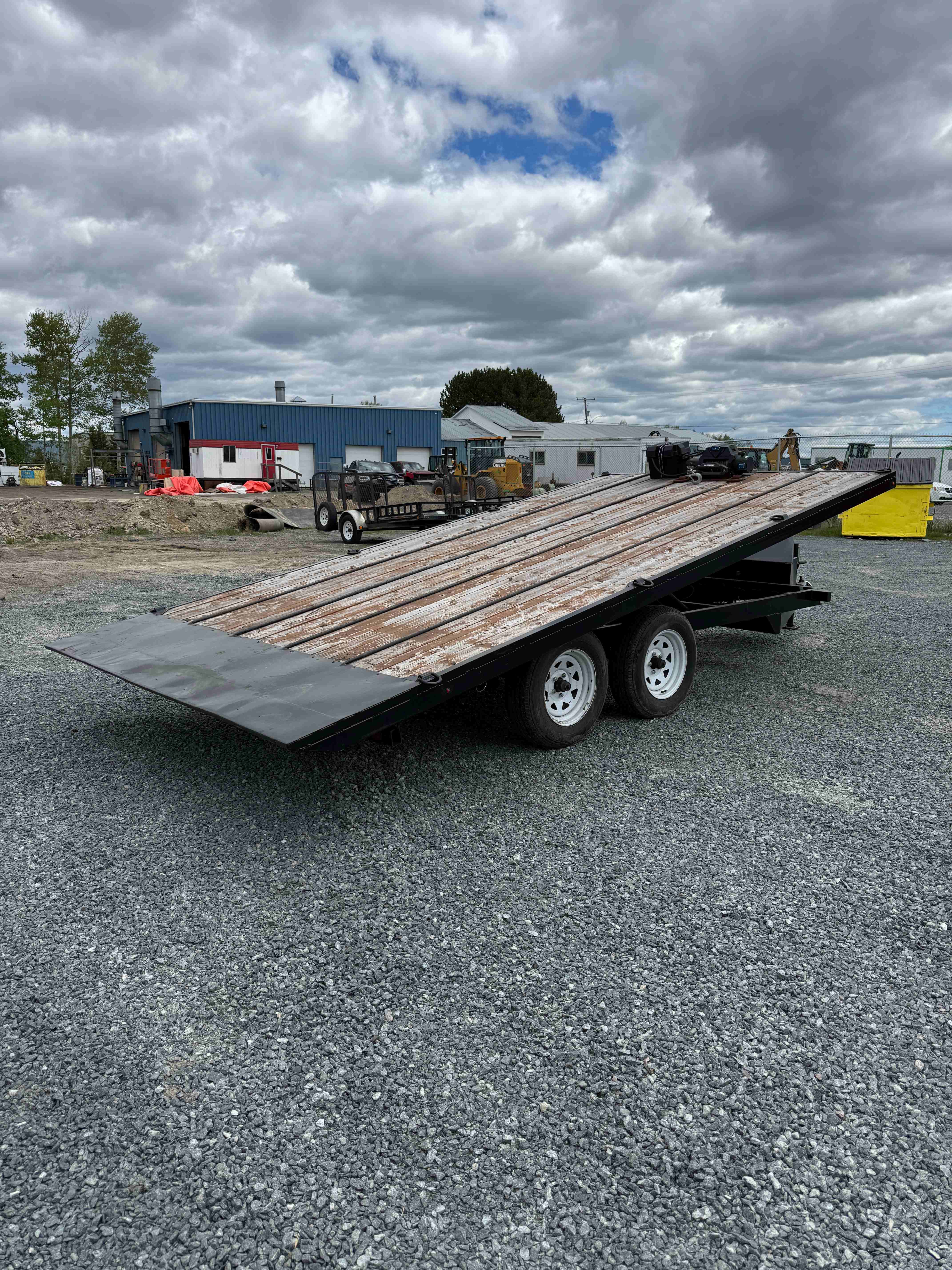 16ft Tilt Trailer for rent in Val Caron, ON – photo 1 of 1